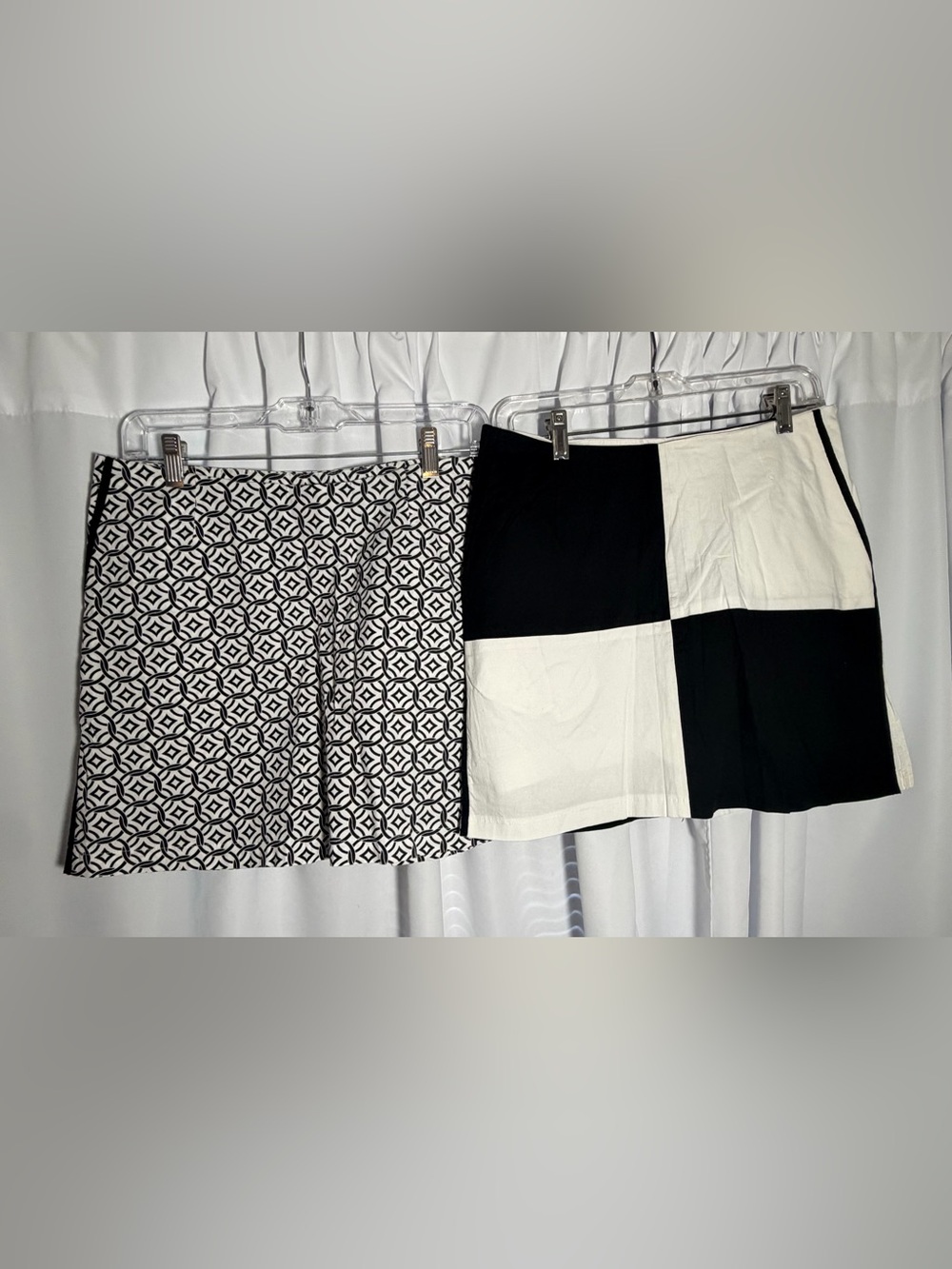 GOLFTINI Bundle of 2 Black & White  Skorts size 8